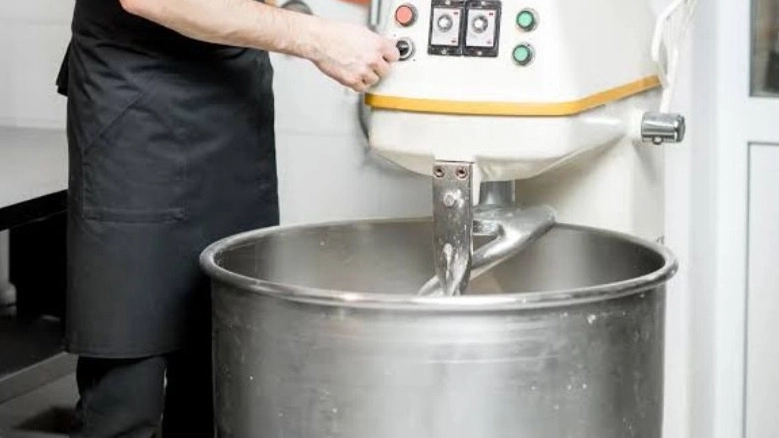 The specialized center for the repair of kneaders and mixers in Isfahan