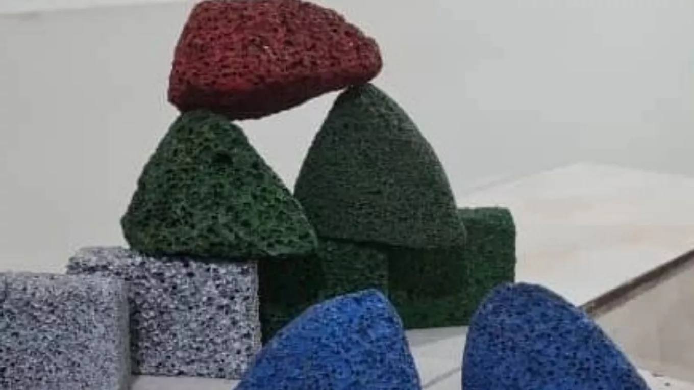 The stone of the foot of Qaljah is slow