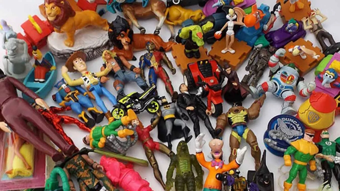 Distribution of new toys in Isfahan