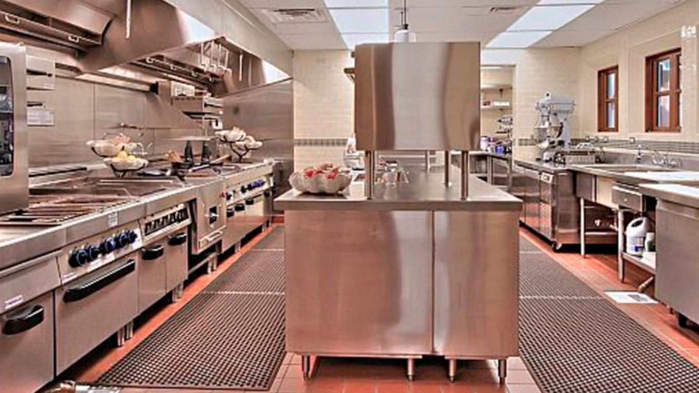 What is industrial kitchen equipment?