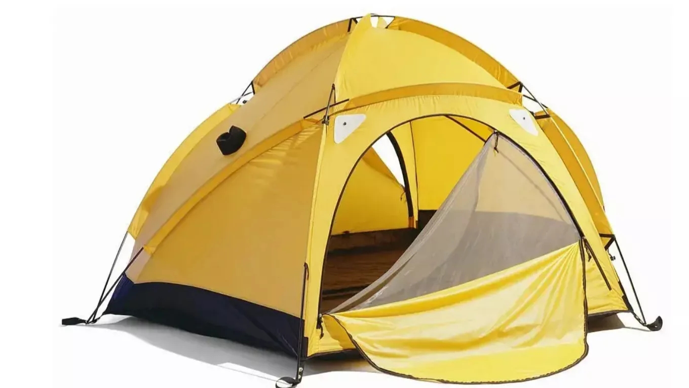What points should be considered for buying a travel tent?