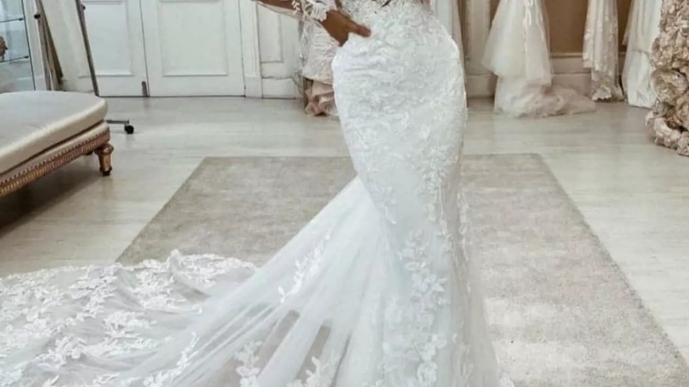 What body type is a fish wedding dress suitable for?
