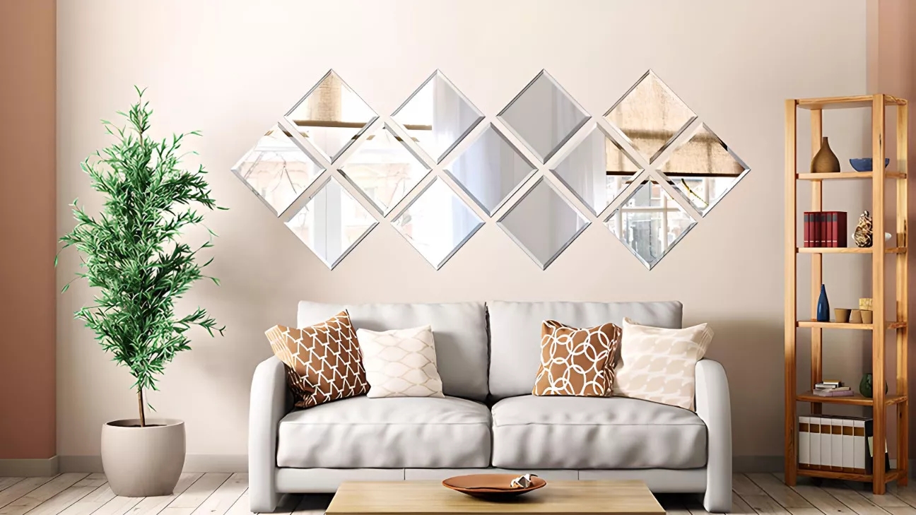 Decorative mirror and its applications in interior design