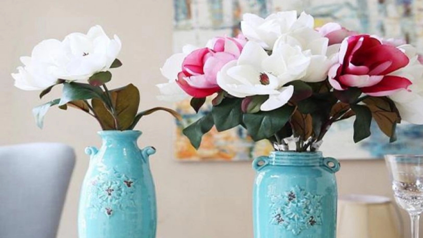 Several methods of cleaning artificial flowers at home