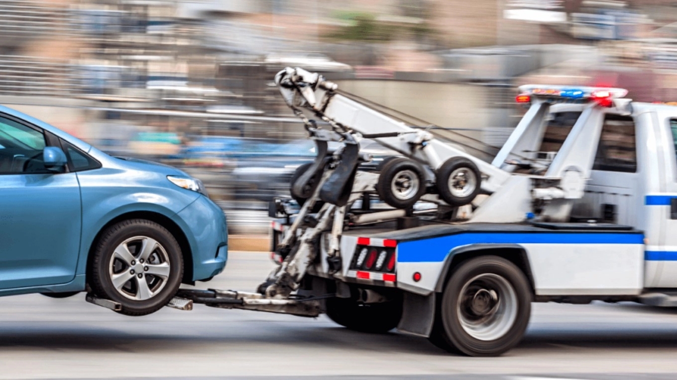 Reasons for turning on the car's alternator light