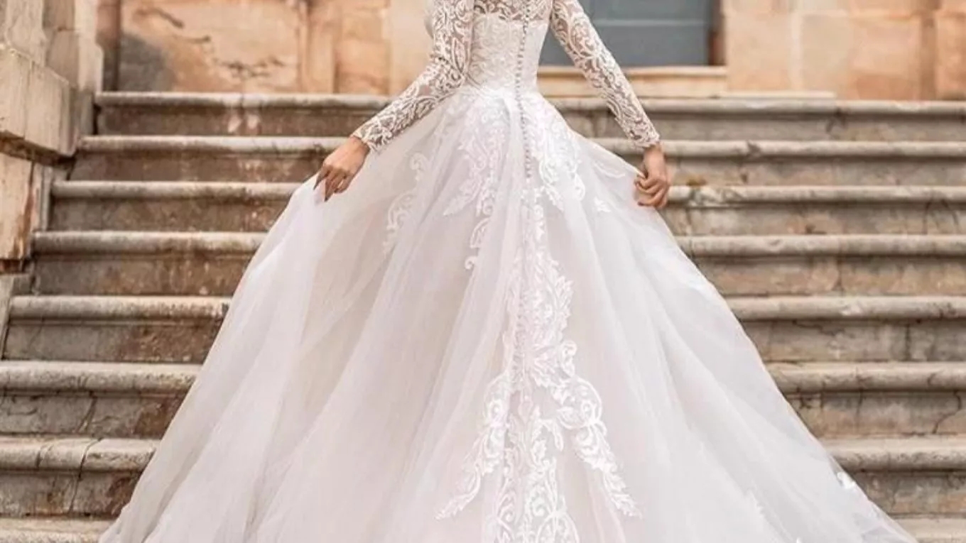 Wedding dress models with lace and bead designs