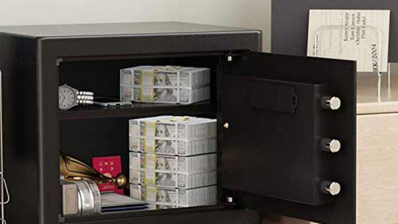 Solutions to remove the broken key from the safe