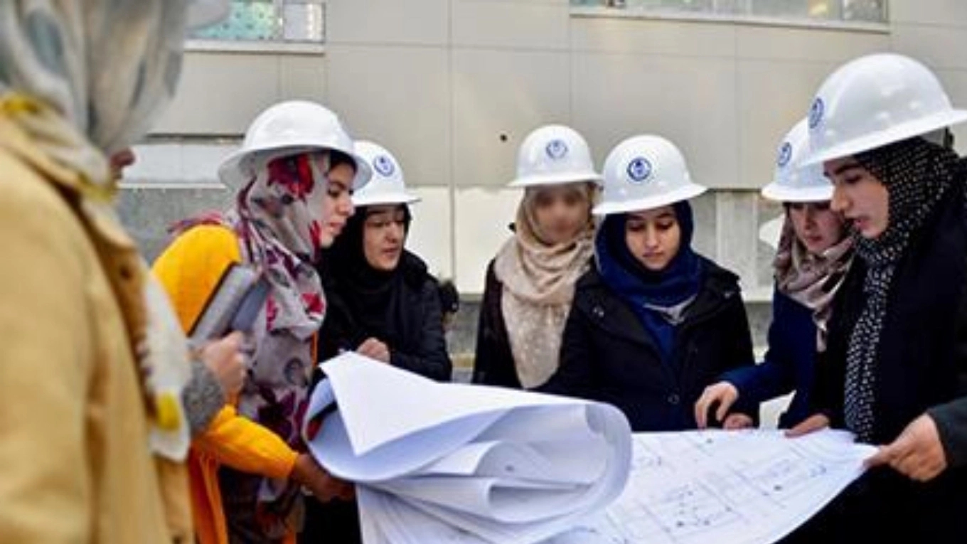 سوق عمل الهندسة المدنية للنساء