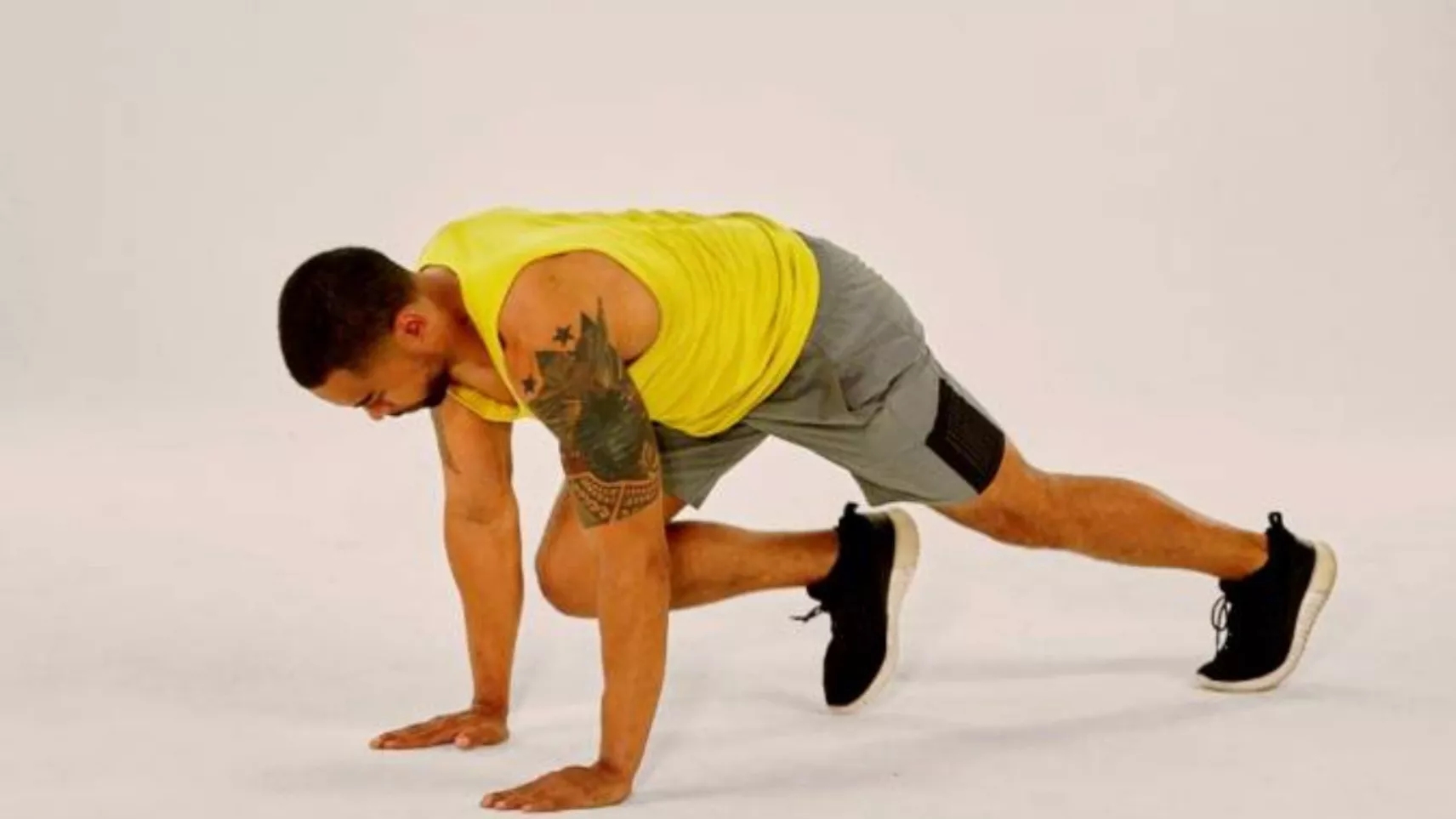 Slimming with aerobics with special sports movements