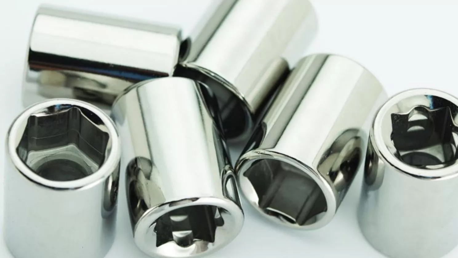 ما هي أنواع طرق الطلاء بالكروم وما خصائصها؟