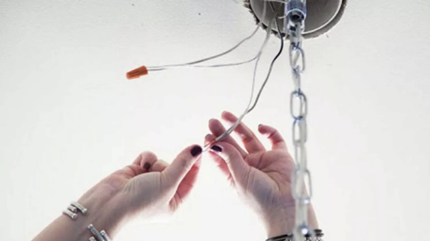 How is the installation of the chandelier?