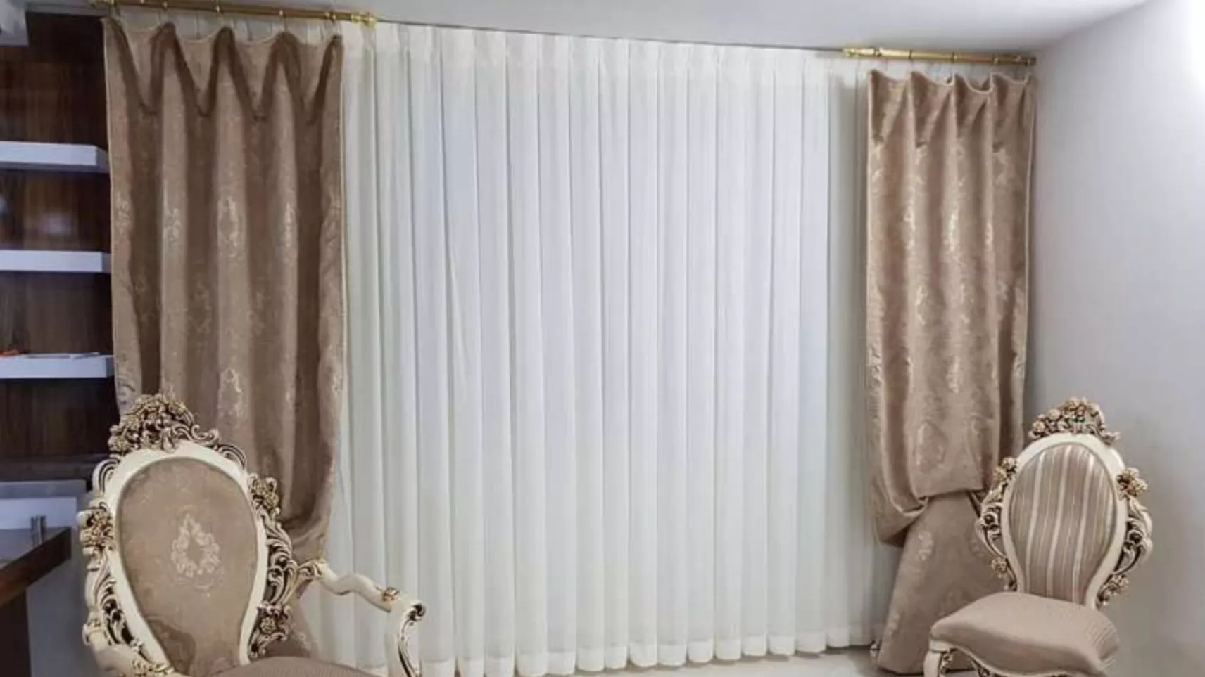Which curtain is suitable for the reception hall?