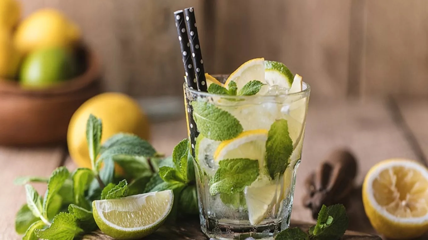 Introduction of coffee shop cold drinks