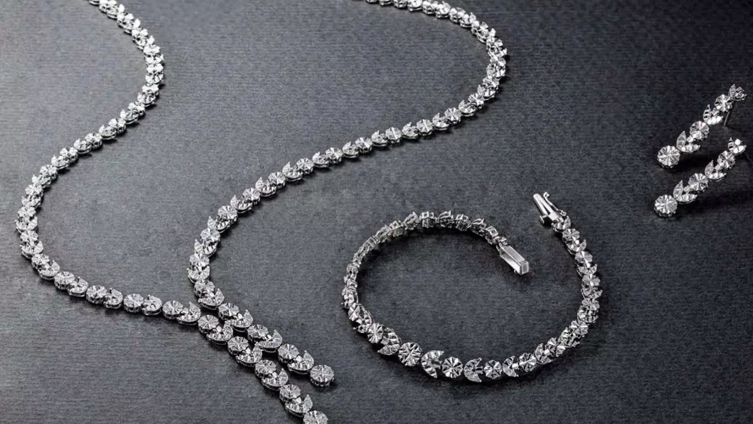 Getting to know white gold and its difference from yellow gold