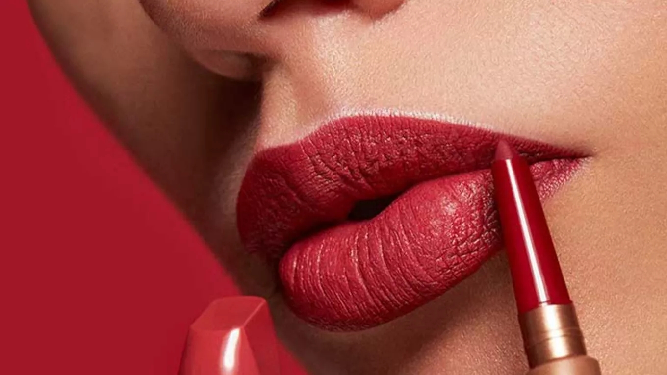 All kinds of lip cosmetics