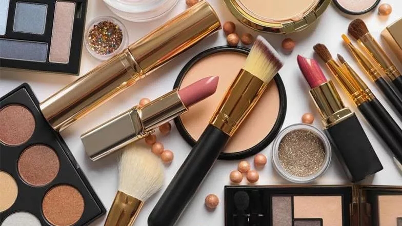 How to distinguish original and fake cosmetics