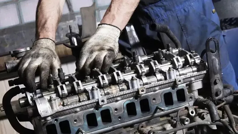 Symptoms of cylinder and cylinder head failure