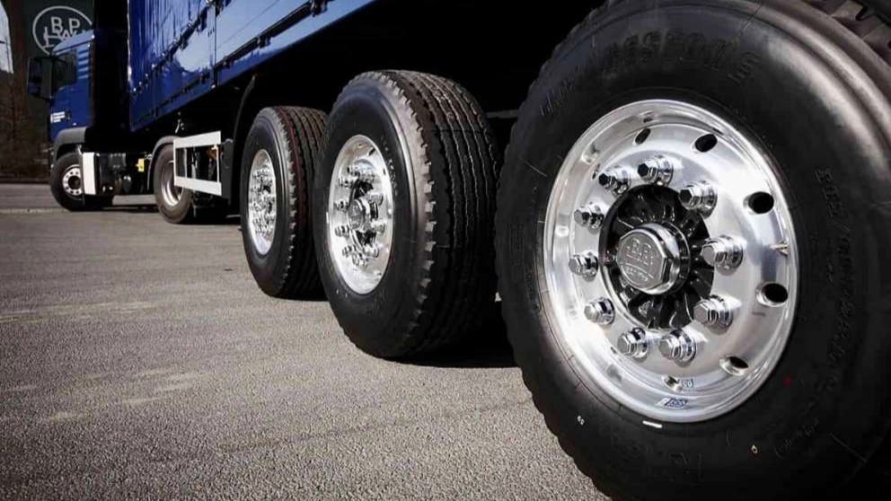Features of trailer tires