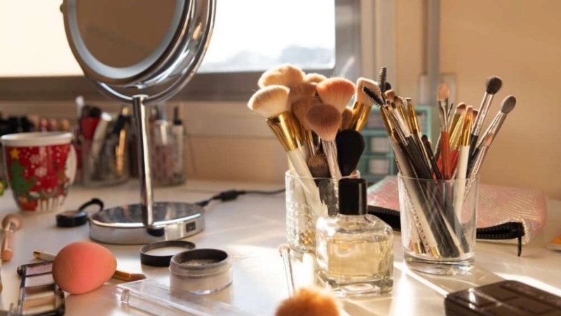 ضروری ترین لوازم و وسایل آرایشگاه و سالن زیبایی زنانه