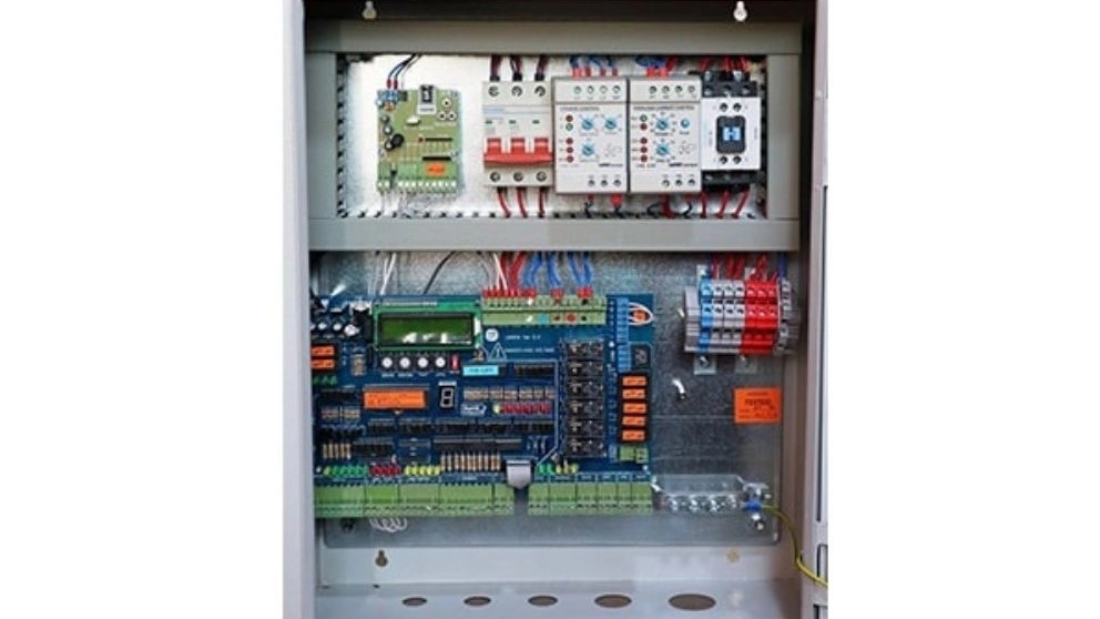 Types of elevator control panels