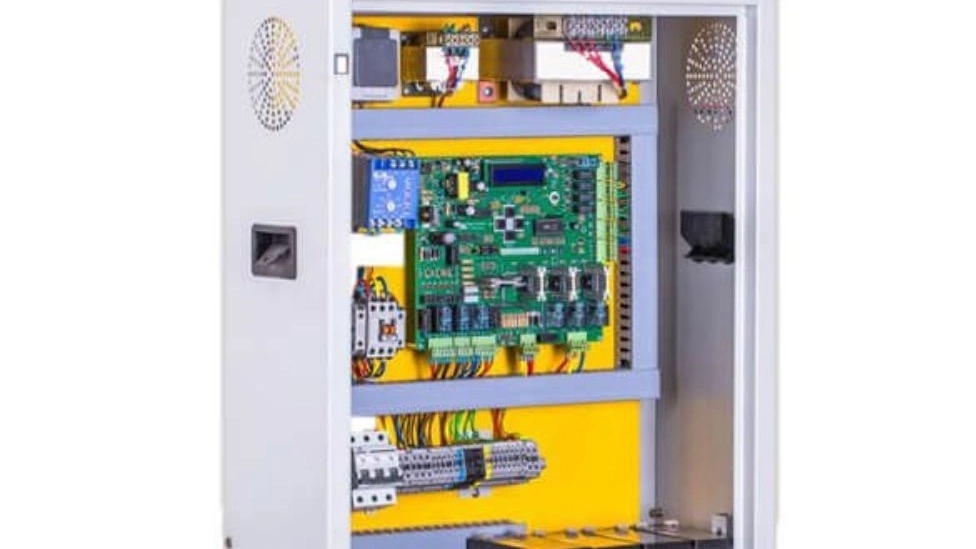 نقش تابلو فرمان آسانسور در سیستم آسانسور