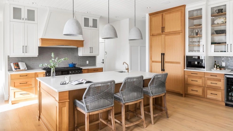 Modern Cabinet