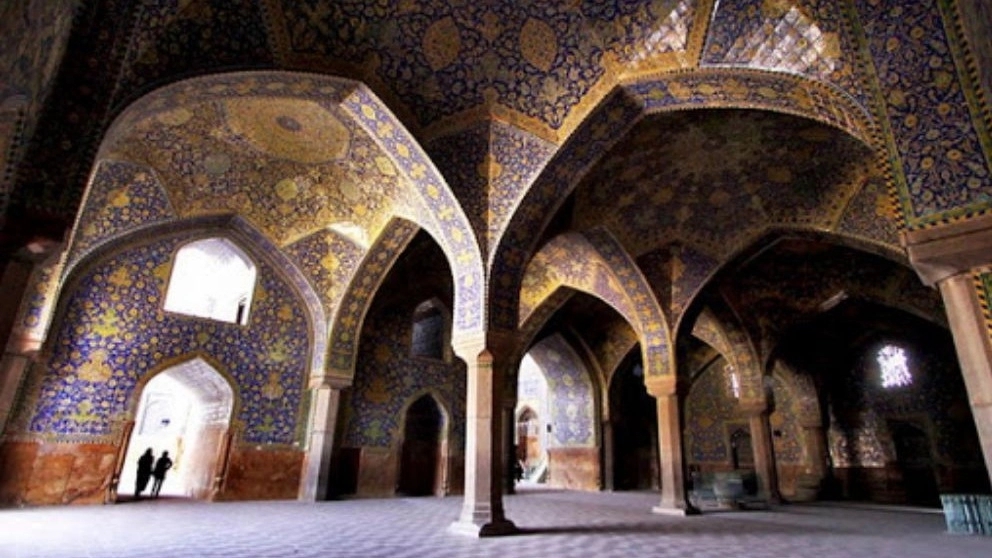 The history of the column in Iranian architectural buildings