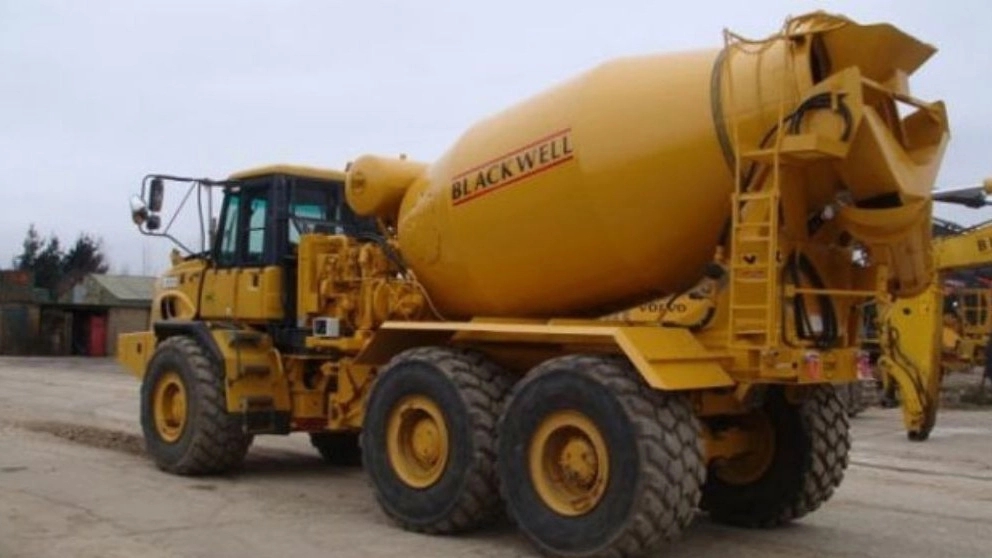 Types of track mixers and how they work