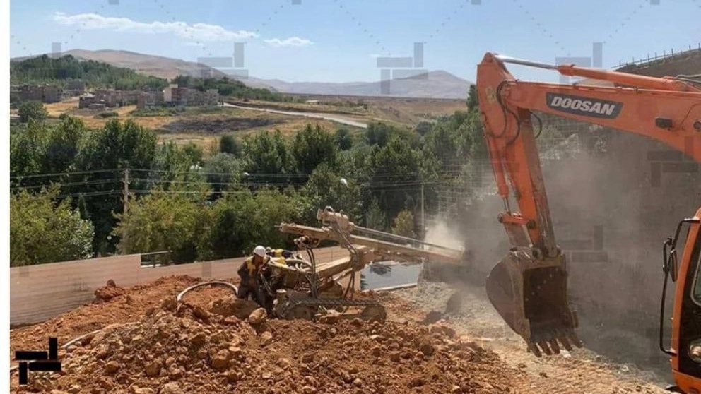 Differences and similarities between excavation and excavation