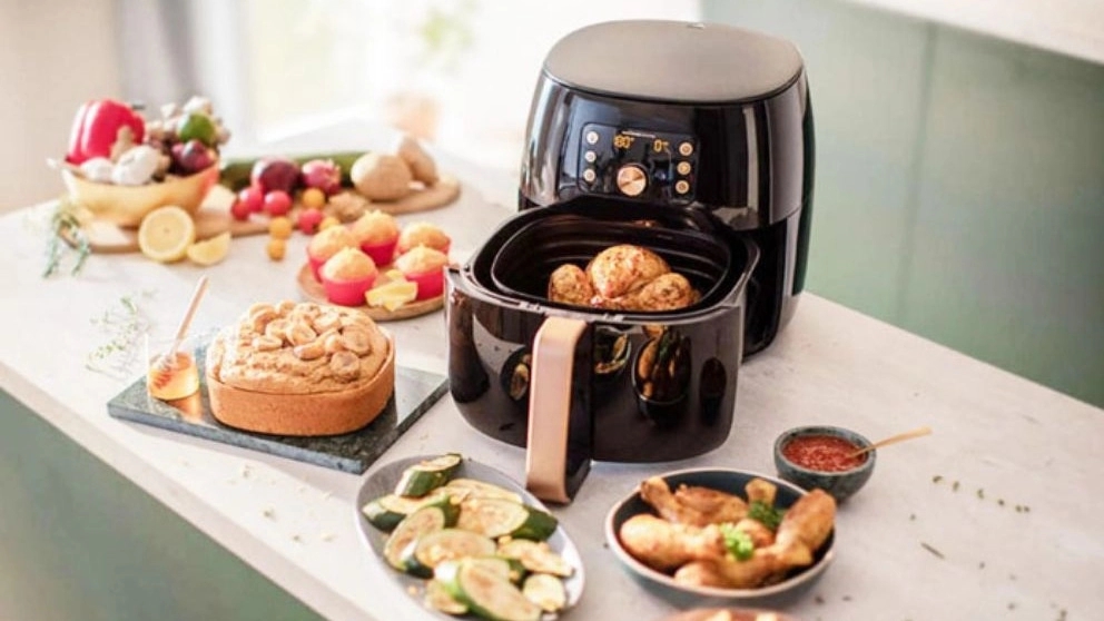 What is a deep fryer and how does it work?