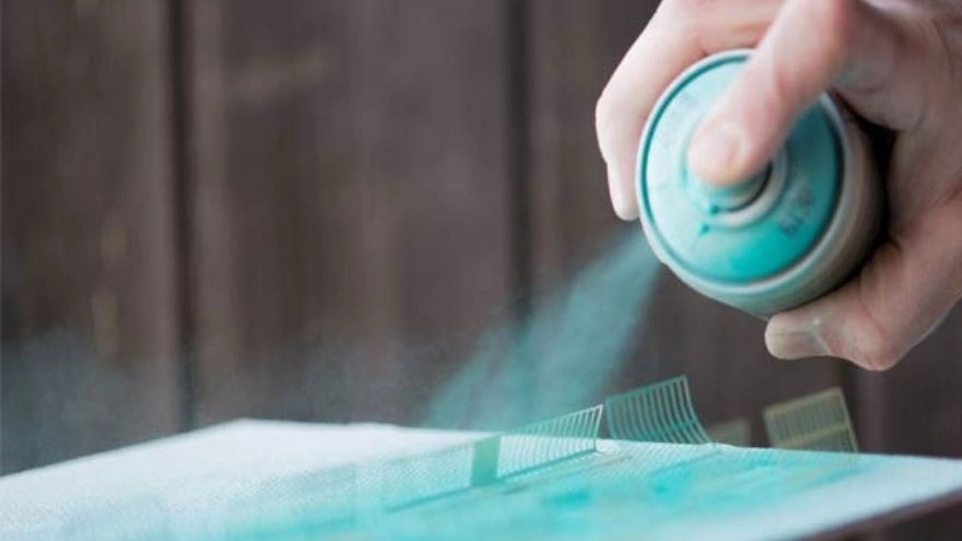 How to remove spray paint from different objects
