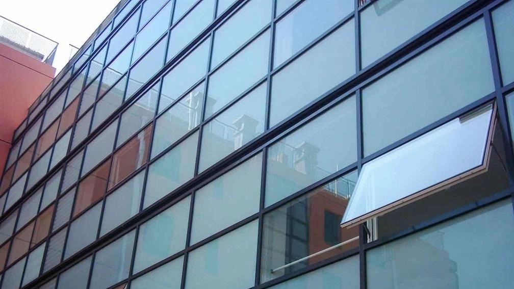 Frameless curtain wall view