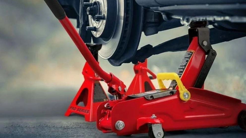 ☑️ Different types of jacks