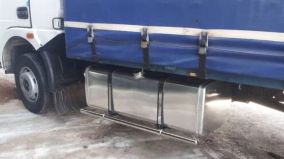 How is the design of the car tank done?