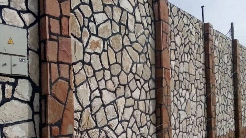 The process of production and processing of waste rock