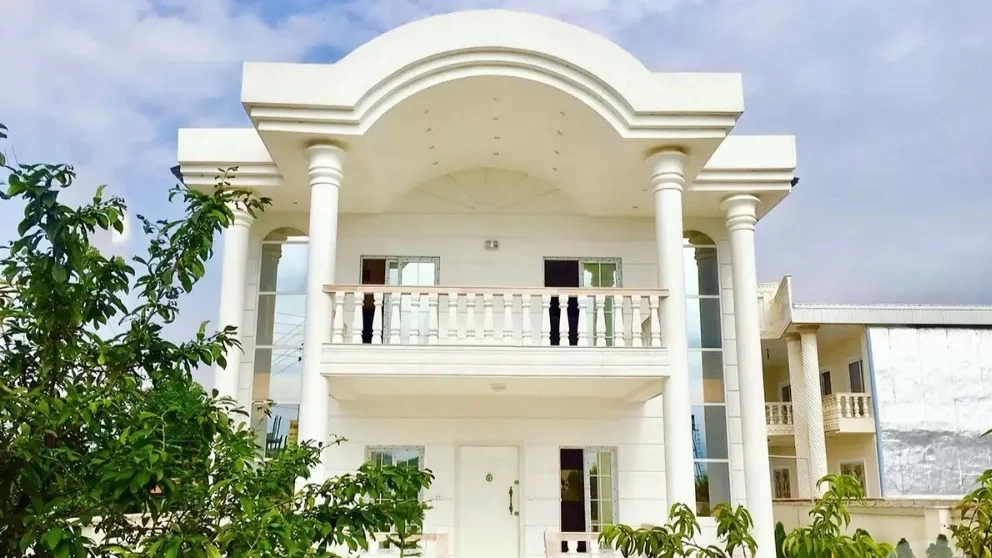 مميزات الواجهة الاسمنتية البيضاء