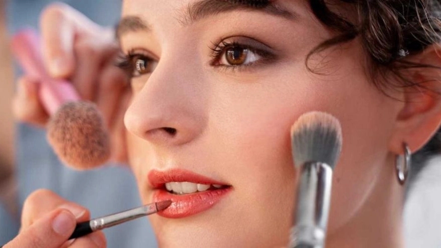 The difference between Eastern and European make-up and the reason for choosing Eastern make-up in the world's women's make-up