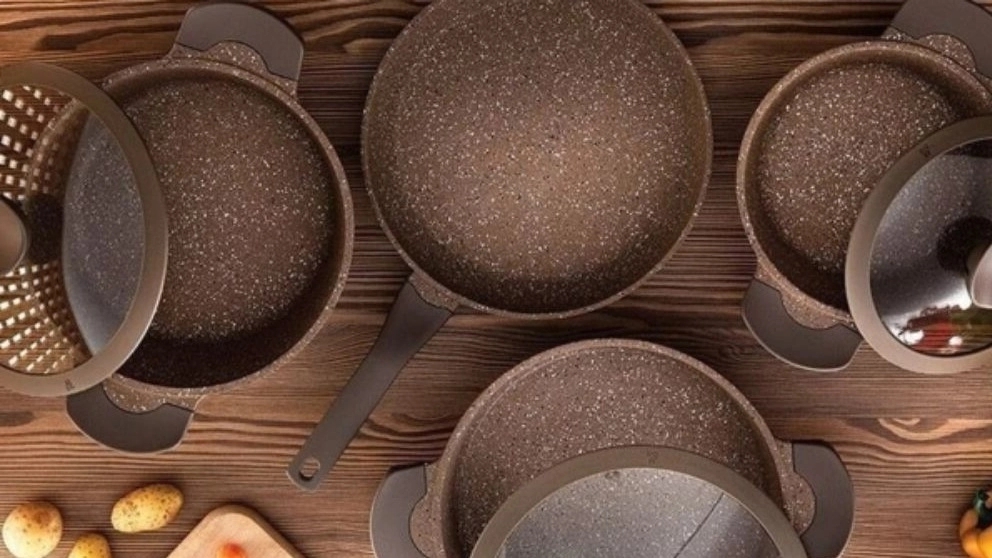 Restoration of Teflon containers