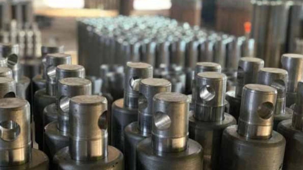 Introduction of hydraulic jacks