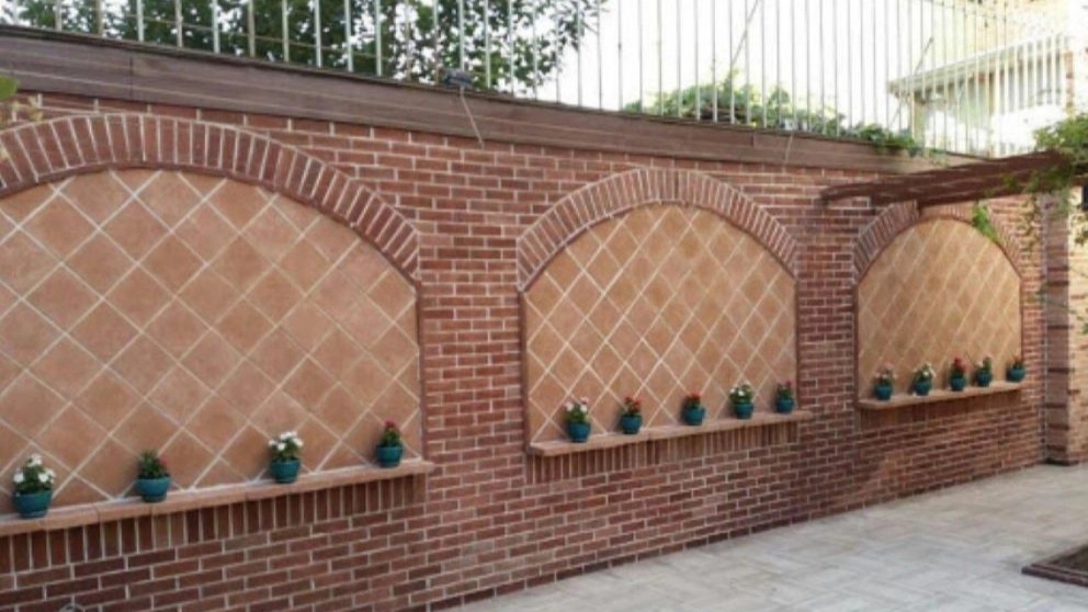 Application and characteristics of traditional bricks