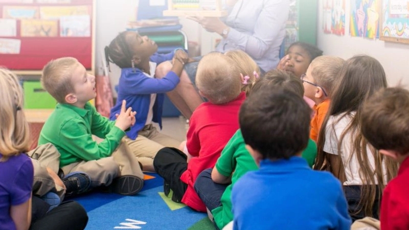 What does a preschool teacher do?