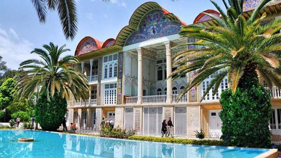 Spectacular gardens of Shiraz
