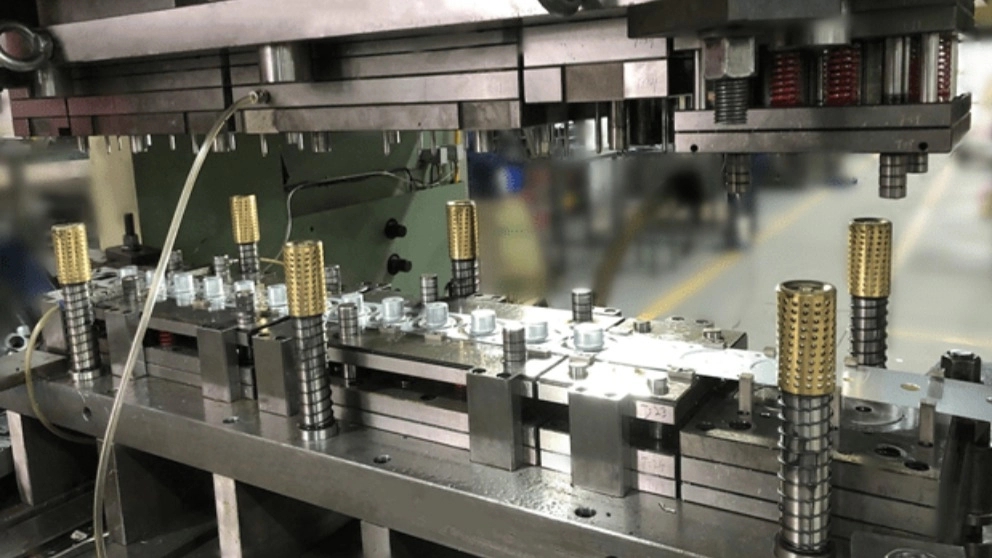 Applications of pressing and real parts making in Azadegan, Tehran