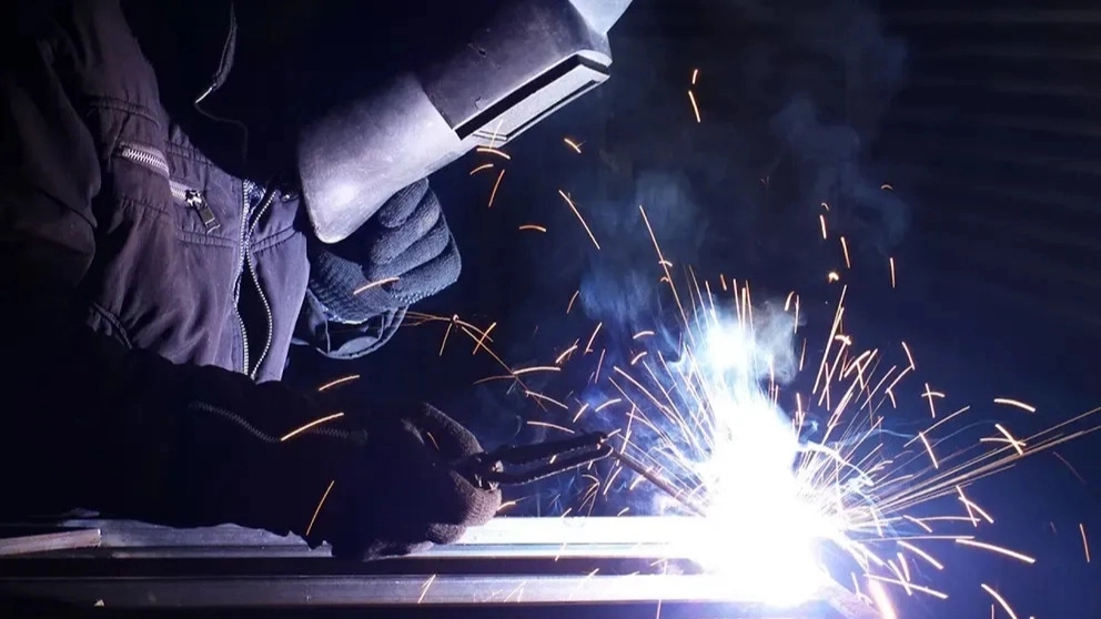 Discontinuous welding and continuous welding
