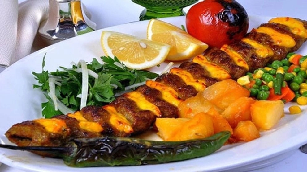 بعضی از انواع کباب‌ های ایرانی