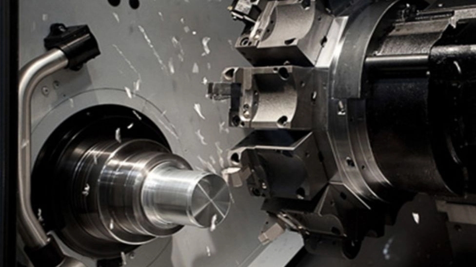 أهم مواصفات مخرطة CNC