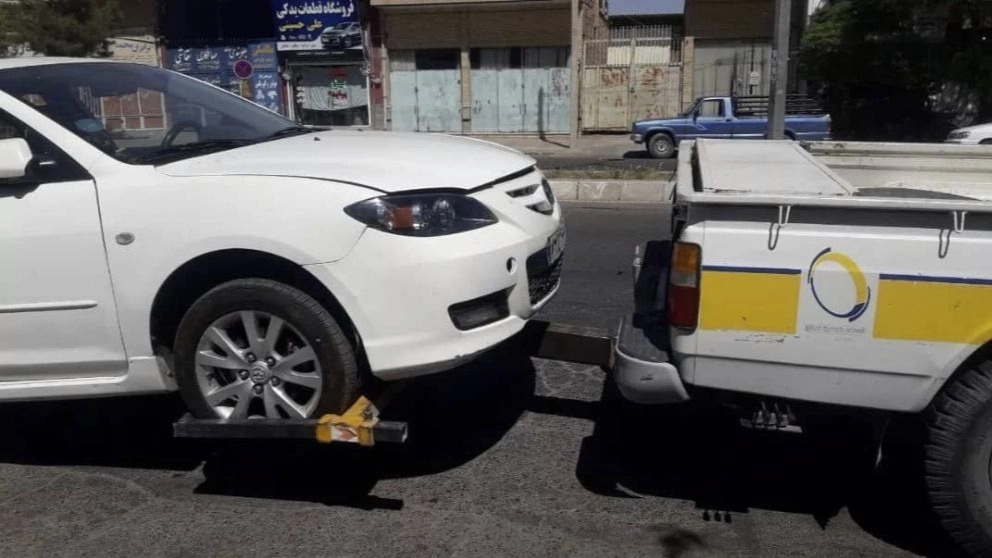 سيارة إسعاف وسحب شاحنة 24 ساعة يوميا في نيشابور
