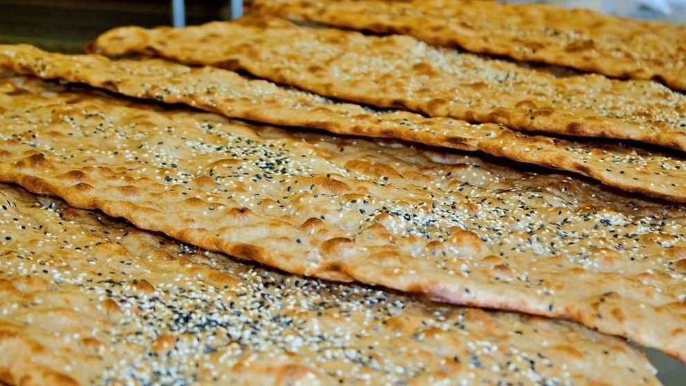 The difference between oat bread and whole grain bread