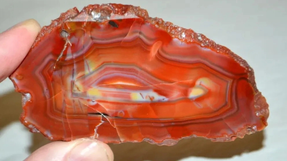 What is agate? Types and properties of this stone