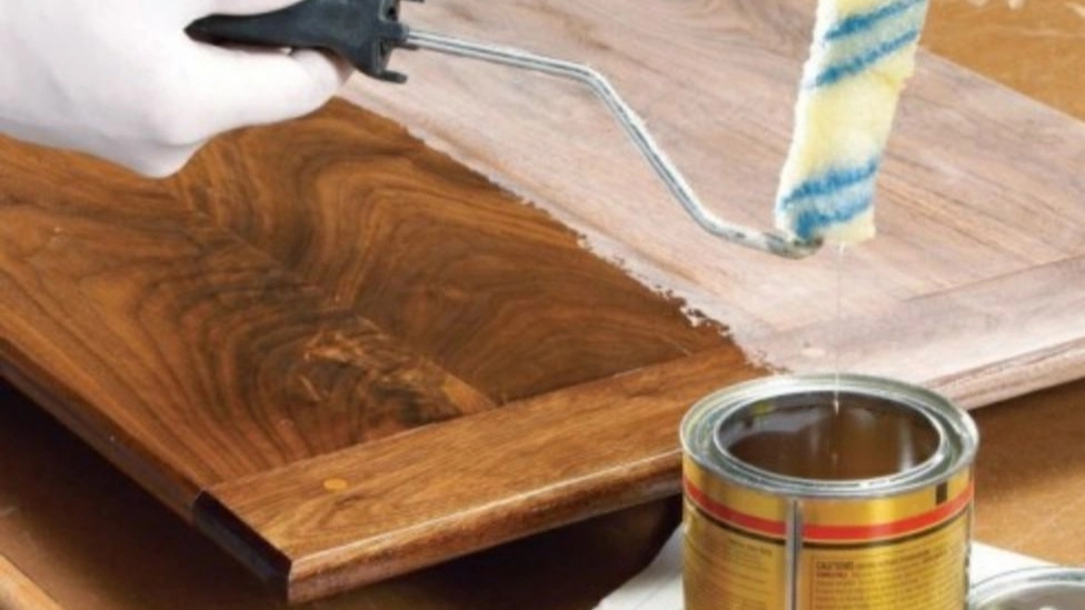 What are the suitable colors of wood?
